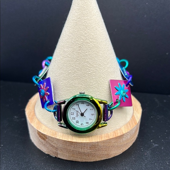 Legacy watch, needs battery, not tested - Picture 1 of 6